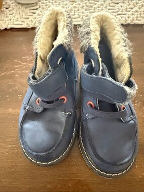 Cat and Jack Kids Navy Blue Faux-Fur Lined Boots